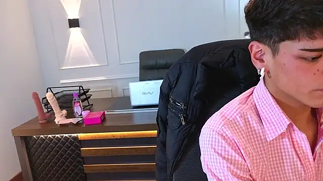 kevienmiet online show from November 6, 2025, 3:21 am