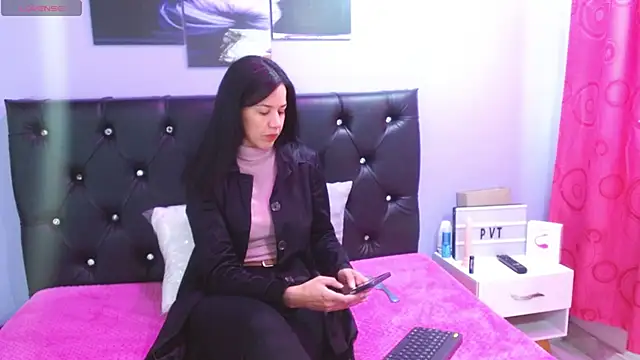 Jazmin ny online show from October 20, 2025, 1:55 pm