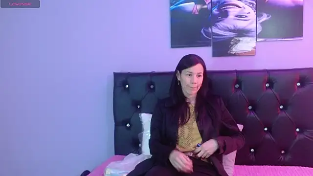 Jazmin ny online show from October 25, 2025, 1:56 pm