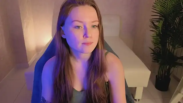 Snapshot of SirenaBlessing chatting on December 16, 2025, 5:28 pm SirenaBlessing online show from December 16, 2025, 5:28 pm