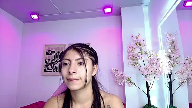 Snapshot of Gabriela_milani chatting on April 30, 2026, 11:28 am Gabriela milani online show from April 30, 2026, 11:28 am