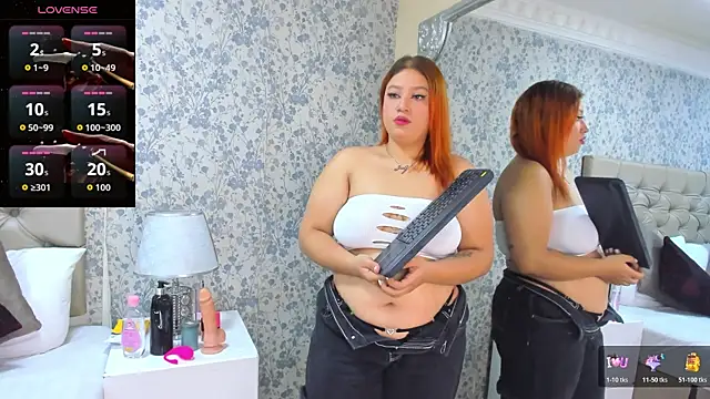 LunaaDuque online show from November 17, 2025, 1:09 am