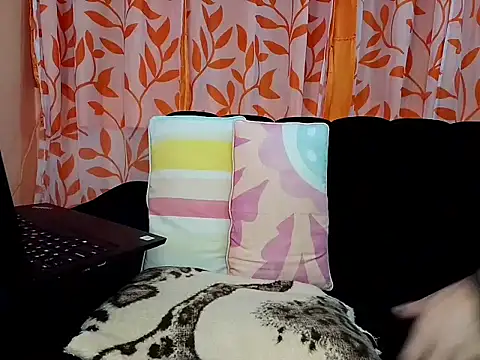 Snapshot of fayola20 chatting on November 29, 2025, 12:33 am fayola20 online show from November 29, 2025, 12:33 am