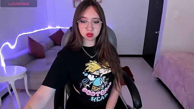 Snapshot of Scarlett__Cooper__ chatting on November 10, 2025, 12:32 pm Scarlett Cooper online show from November 10, 2025, 12:32 pm