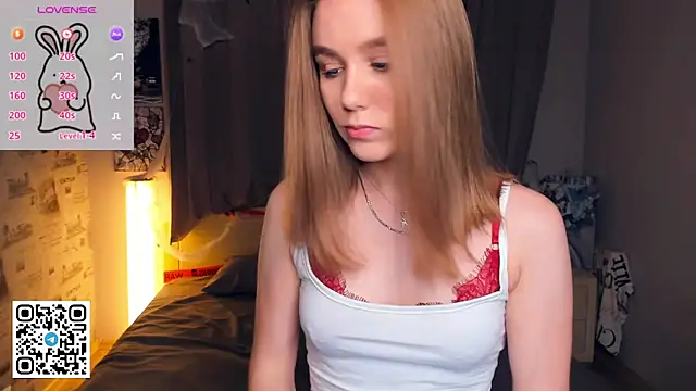 Snapshot of TienKnous chatting on November 20, 2025, 7:36 pm TienKnous online show from November 20, 2025, 7:36 pm