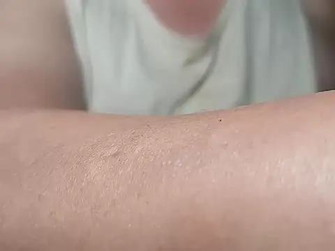 Snapshot of macKnd chatting on October 8, 2025, 7:58 pm macKnd online show from October 8, 2025, 7:58 pm