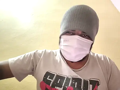 Snapshot of mallu_boy_23 chatting on February 14, 2026, 9:48 pm mallu boy 23 online show from February 14, 2026, 9:48 pm