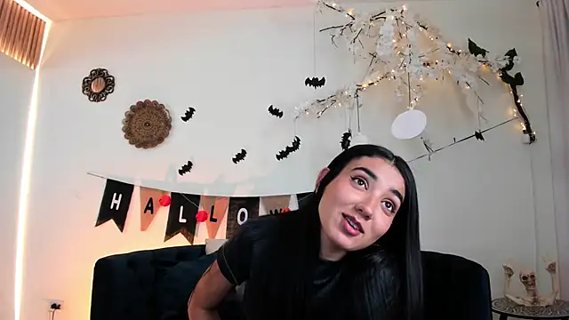 Snapshot of cloe_taylor__ chatting on October 14, 2025, 4:24 am cloe taylor online show from October 14, 2025, 4:24 am