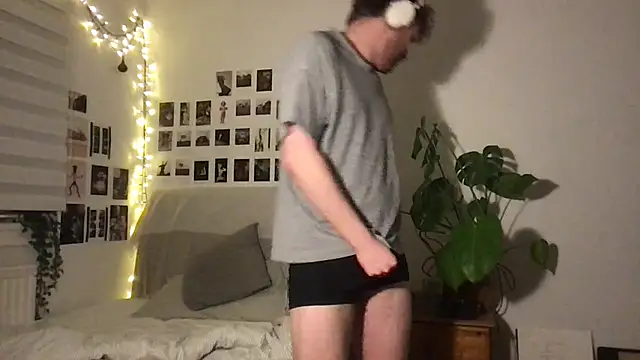 Angus80085 online show from March 24, 2026, 7:58 pm