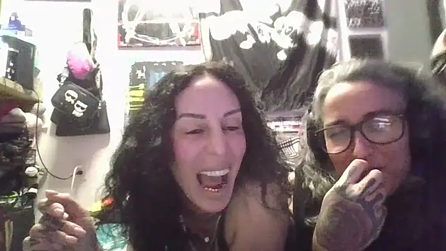 Snapshot of inkdhollow1 chatting on April 23, 2026, 4:41 am inkdhollow1 online show from April 23, 2026, 4:41 am