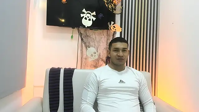 Snapshot of venedic_bull chatting on October 31, 2025, 9:00 pm venedic bull online show from October 31, 2025, 9:00 pm