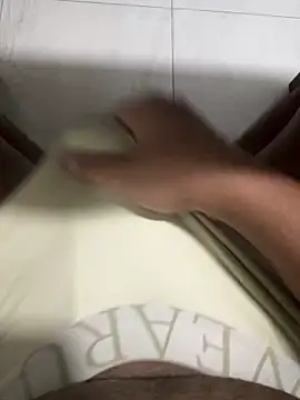 Snapshot of Pepitolim chatting on November 24, 2025, 8:09 pm Pepitolim online show from November 24, 2025, 8:09 pm