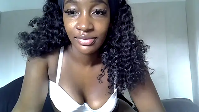 BaddieS x online show from October 6, 2025, 8:37 am