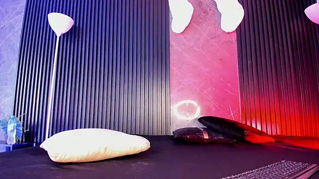 Snapshot of cloemorningstar chatting on December 5, 2025, 2:04 pm cloemorningstar online show from December 5, 2025, 2:04 pm