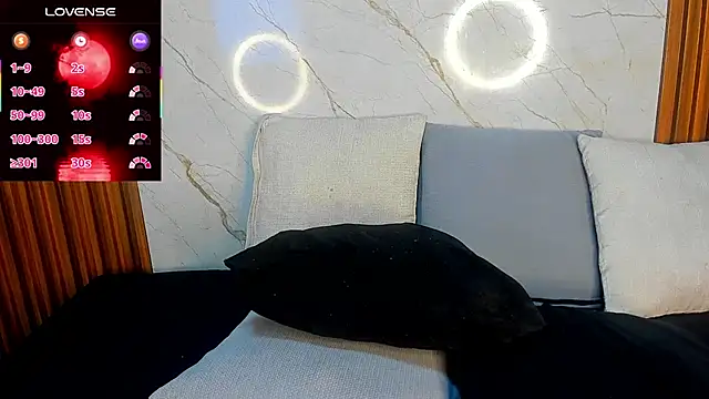 Snapshot of cloemorningstar chatting on October 9, 2025, 1:44 pm cloemorningstar online show from October 9, 2025, 1:44 pm