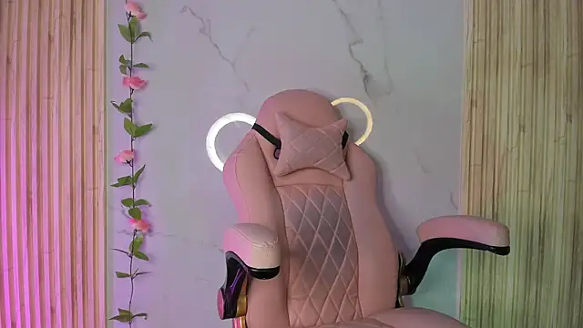 Snapshot of cloemorningstar chatting on November 22, 2025, 3:22 pm cloemorningstar online show from November 22, 2025, 3:22 pm