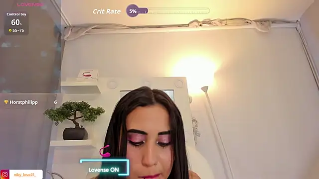 Snapshot of niky_love21 chatting on June 8, 2026, 1:28 am niky love21 online show from June 8, 2026, 1:28 am
