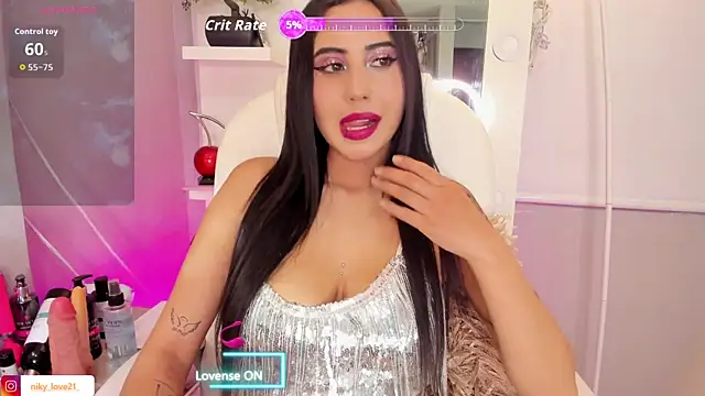 Snapshot of niky_love21 chatting on June 3, 2026, 10:47 pm niky love21 online show from June 3, 2026, 10:47 pm