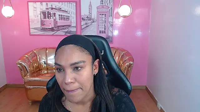 Snapshot of kamala_a chatting on November 28, 2025, 3:28 am kamala a online show from November 28, 2025, 3:28 am