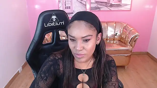 Snapshot of kamala_a chatting on November 24, 2025, 2:55 am kamala a online show from November 24, 2025, 2:55 am