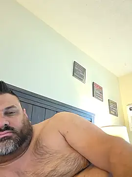 Snapshot of Roddog18 chatting on July 31, 2026, 4:04 pm Roddog18 online show from July 31, 2026, 4:04 pm