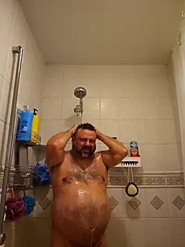 Roddog18 online show from December 22, 2025, 6:35 am