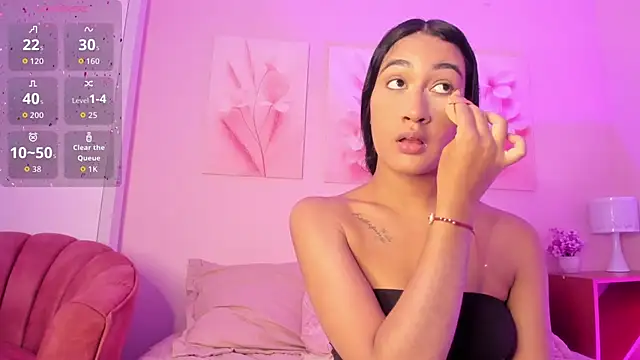 Nikolbrice online show from October 12, 2025, 7:04 pm