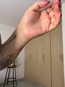 Snapshot of Zoe_riivas chatting on October 23, 2025, 11:31 am Zoe riivas online show from October 23, 2025, 11:31 am