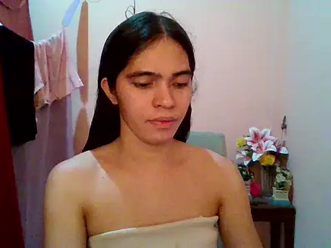 sweet yummy69 online show from February 17, 2026, 10:40 pm