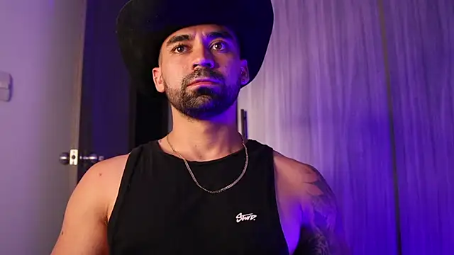 Snapshot of SOY_MIKE chatting on November 12, 2025, 12:59 am SOY MIKE online show from November 12, 2025, 12:59 am