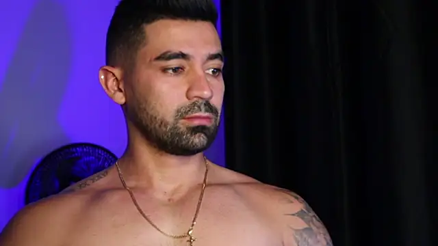 Snapshot of SOY_MIKE chatting on October 8, 2025, 9:48 pm SOY MIKE online show from October 8, 2025, 9:48 pm