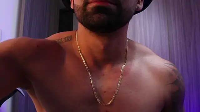 Snapshot of SOY_MIKE chatting on November 10, 2025, 3:33 am SOY MIKE online show from November 10, 2025, 3:33 am