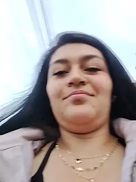 alejitasweet online show from November 16, 2025, 10:24 pm