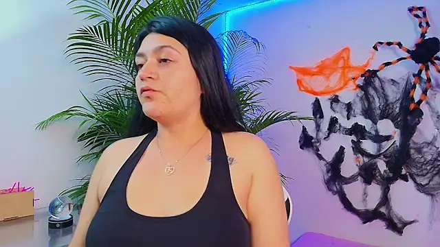 alejitasweet online show from October 19, 2025, 3:31 am