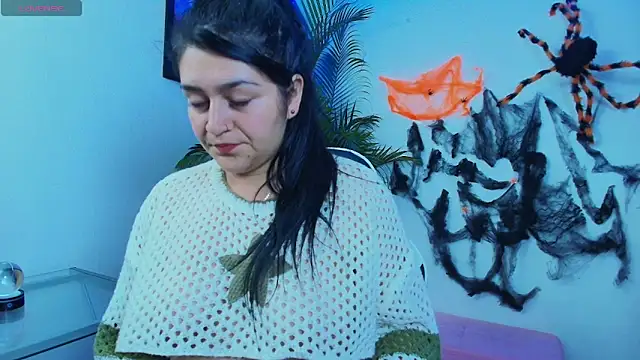 alejitasweet online show from October 21, 2025, 3:17 am