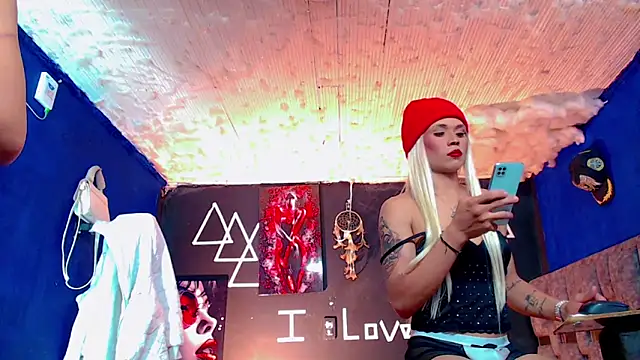 Fersexy Dolls online show from November 7, 2025, 4:50 am