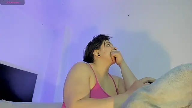 Snapshot of Anny_ferrer1 chatting on June 5, 2026, 7:52 pm Anny ferrer1 online show from June 5, 2026, 7:52 pm