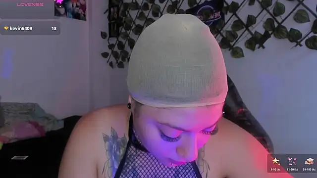 Snapshot of Kora_Red69 chatting on July 26, 2026, 4:14 pm Kora Red69 online show from July 26, 2026, 4:14 pm