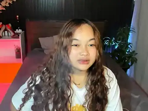 UrFavouriteCravings online show from October 19, 2025, 12:57 am