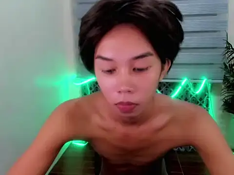 Snapshot of Nexusmooree20 chatting on December 16, 2025, 10:52 am Nexusmooree20 online show from December 16, 2025, 10:52 am