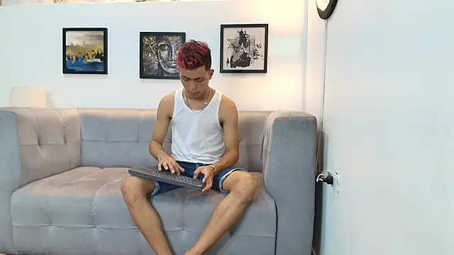 Snapshot of VERY_HOT_GUYS chatting on December 14, 2025, 1:23 am VERY HOT GUYS online show from December 14, 2025, 1:23 am