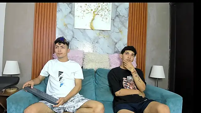 VERY HOT GUYS online show from June 12, 2026, 7:17 am