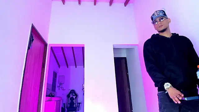 daddys insanee online show from October 15, 2025, 4:33 am