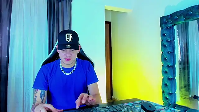 daddys insanee online show from November 10, 2025, 12:10 pm