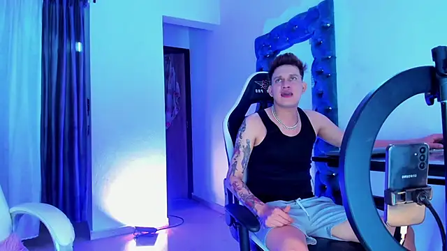 daddys insanee online show from November 7, 2025, 3:44 am