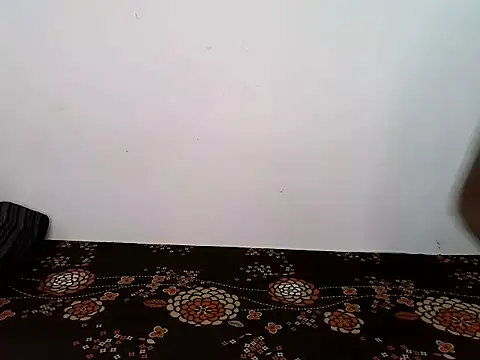 Snapshot of Miss_model2025 chatting on October 15, 2025, 5:39 am Miss model2025 online show from October 15, 2025, 5:39 am