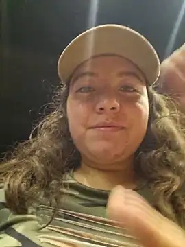 annyaparis online show from January 31, 2026, 10:52 pm