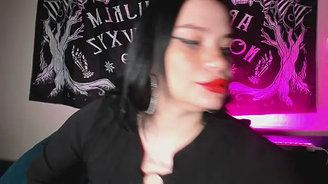 Snapshot of angelalicehell chatting on March 13, 2026, 4:39 am angelalicehell online show from March 13, 2026, 4:39 am