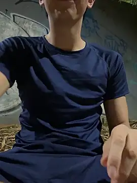 LiamMyst online show from February 9, 2026, 4:21 am