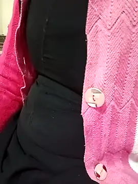 LOVE-VIKA online show from December 2, 2025, 4:41 pm